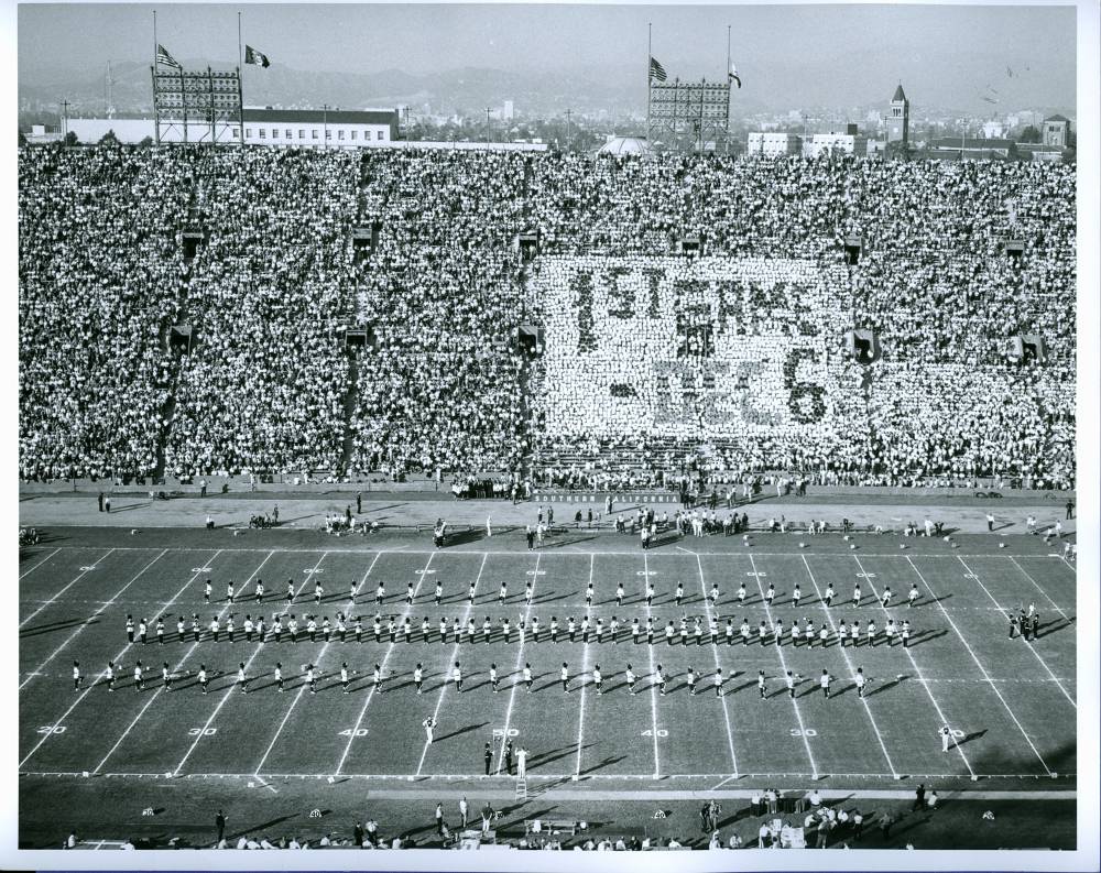 1963 11 30 USC game formation 2